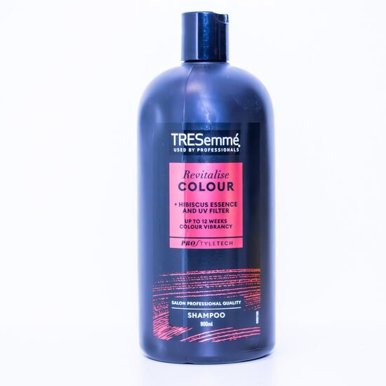 TRESemmé Colour Revitalise Shampoo (900 ml)